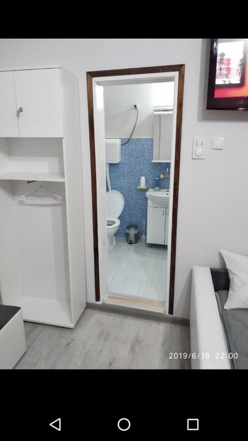 Apartmani Pinokio Nis Exterior foto